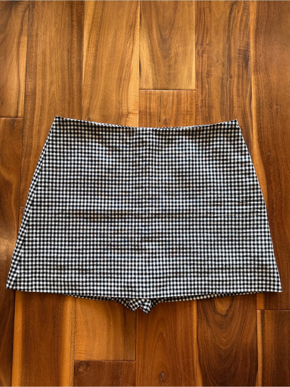GAP Black & White Gingham Skort
